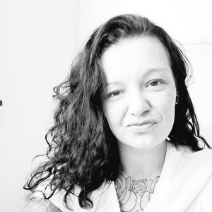 Meet your Posher, April